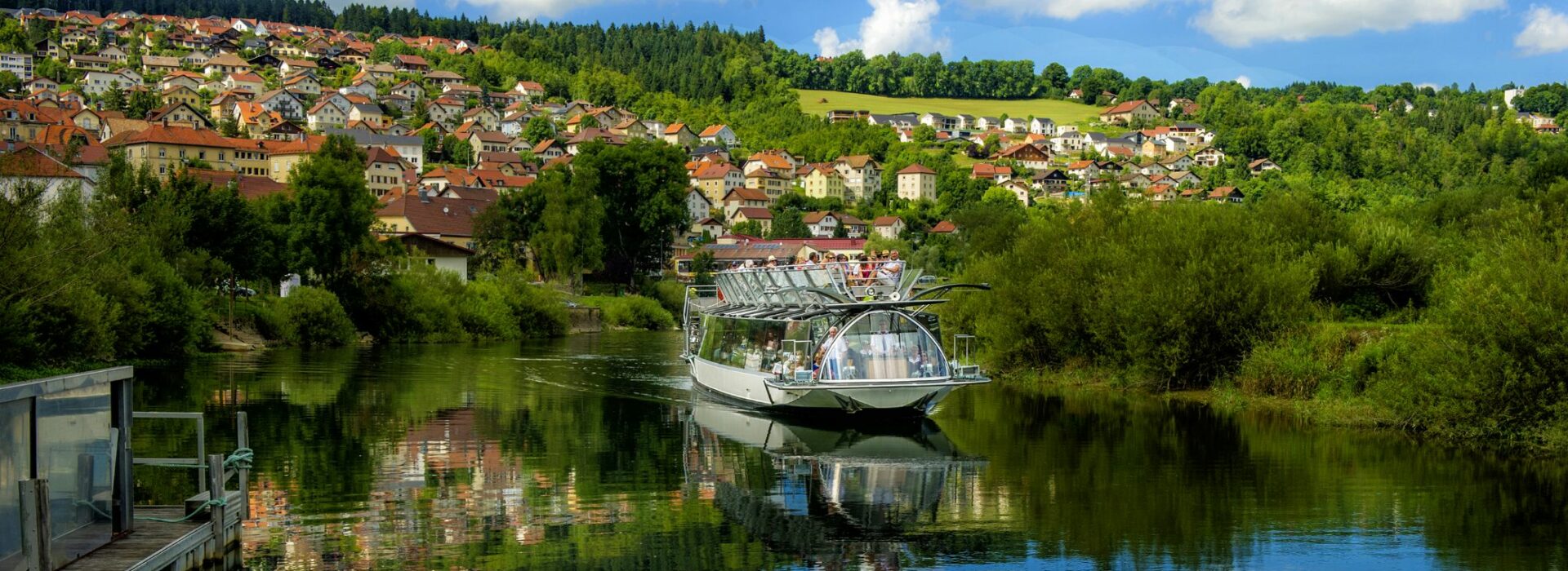 bateau promenade sur le doubs