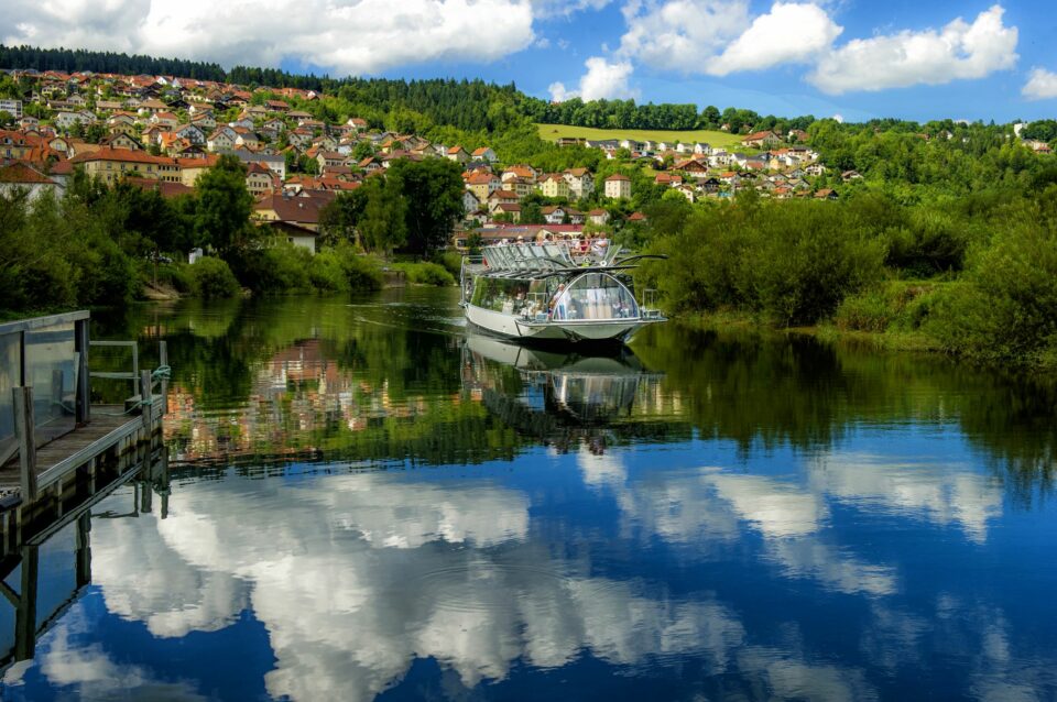 bateau promenade sur le doubs